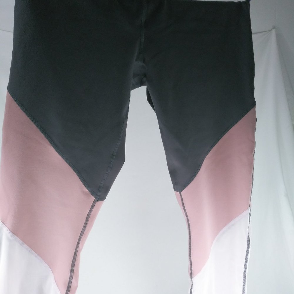 Fabletics Powerhold Women's Exercize Leggings SZ Large Multicolor Purple/Pink